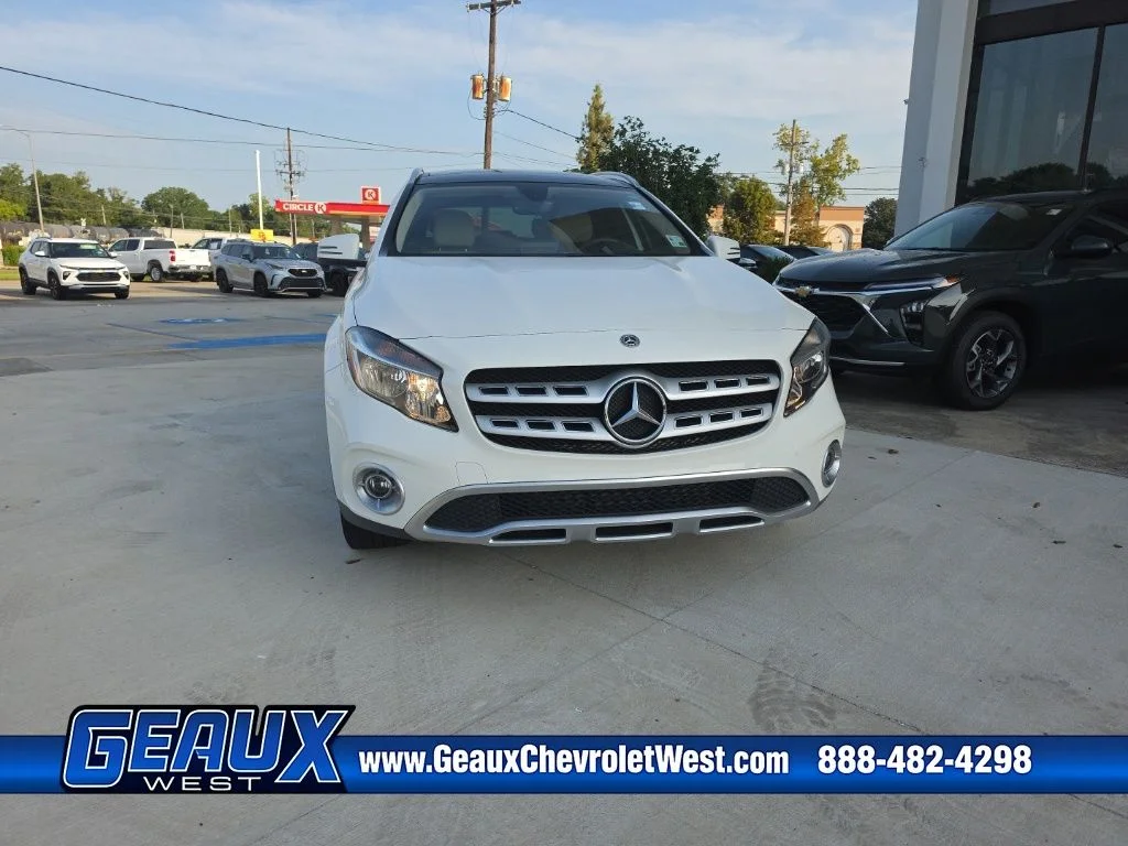 Used 2019 White Mercedes-Benz GLA 250 image 2