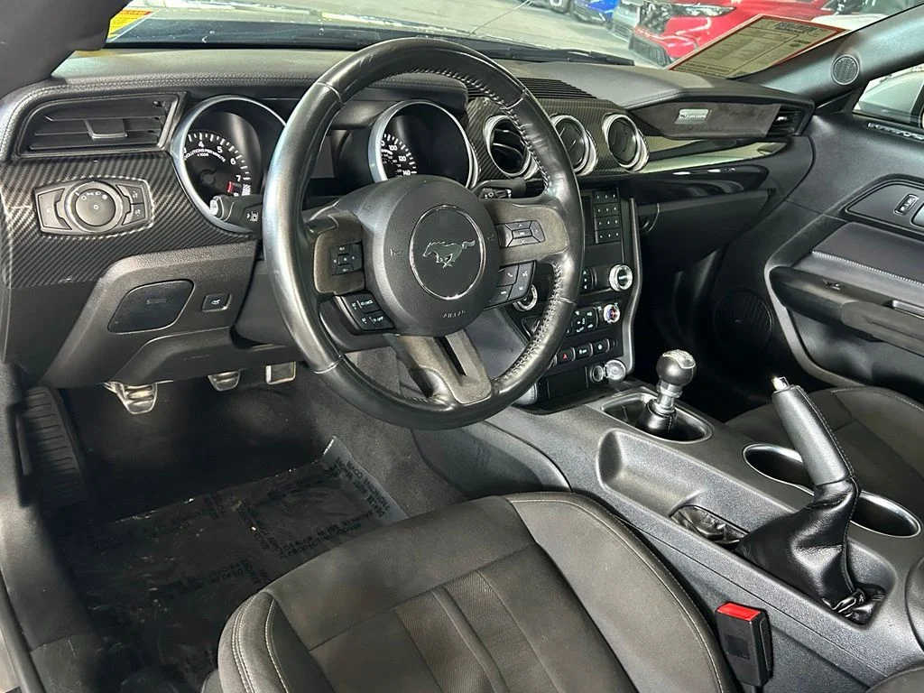 Used 2023 Silver Metallic Ford GT image 13