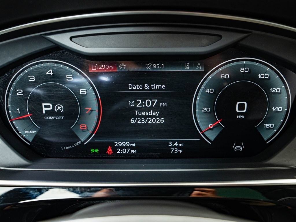 Used 2025 Mythos Black Metallic Audi L 55 image 32