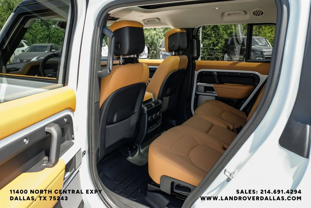 Used 2024 Fuji White Land Rover S image 48