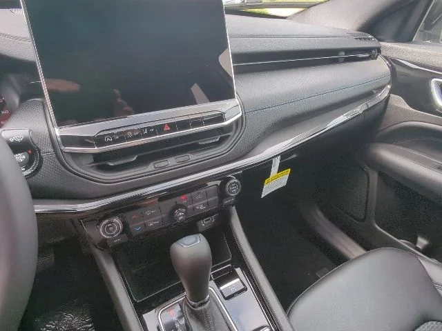 New 2026 Silver Jeep Latitude image 15