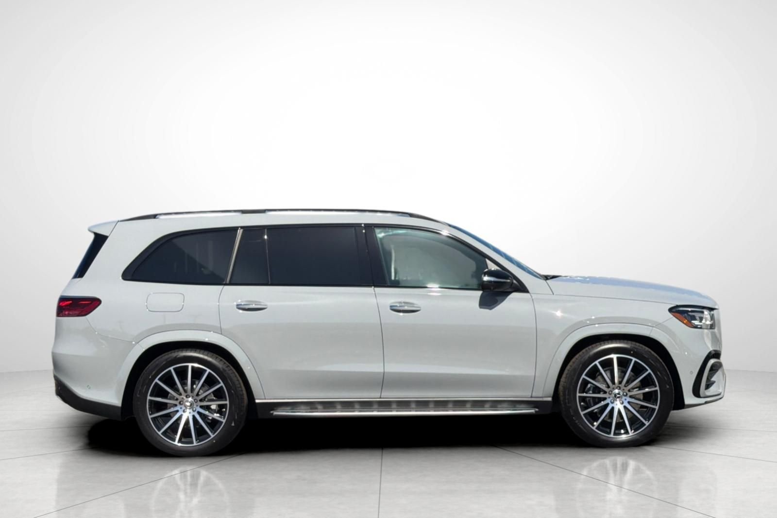 New 2026 MANUFAKTUR Alpine Grey Mercedes-Benz GLS 580 image 32