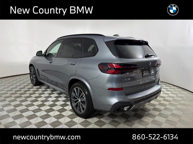 New 2026 Skyscraper Grey Metallic BMW xDrive40i image 5