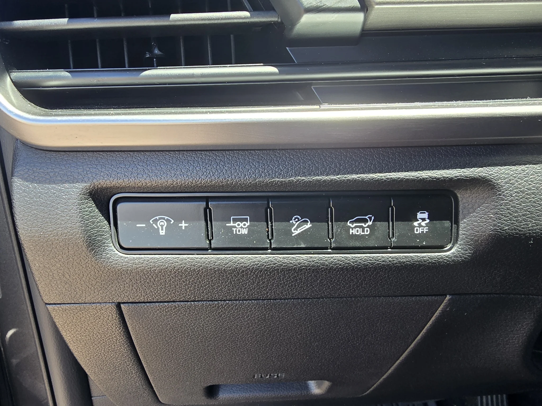 Used 2024 Gravity Gray Kia EX X-Line image 18