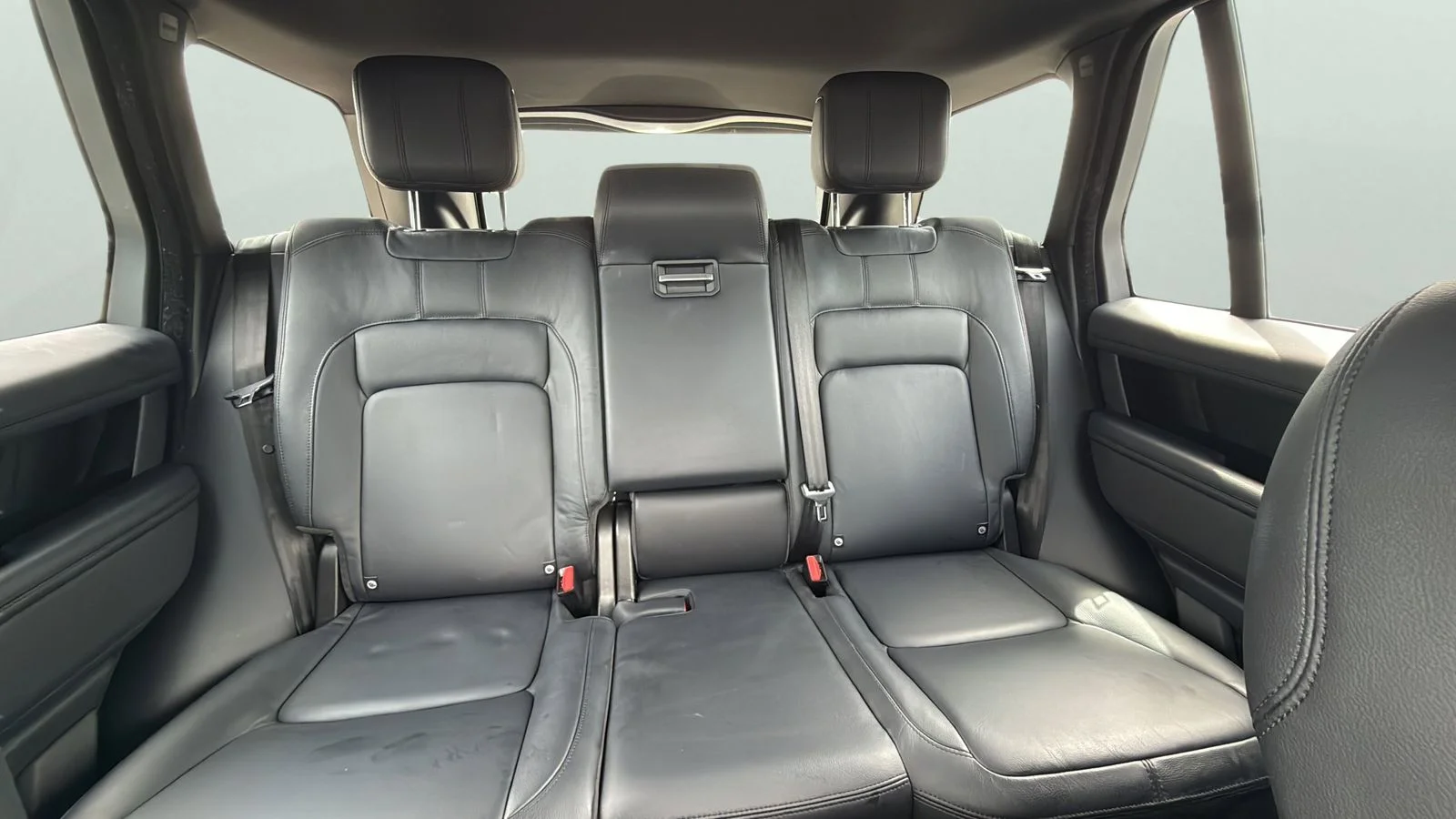 Used 2019  Land Rover 3.0L V6 Supercharged image 22