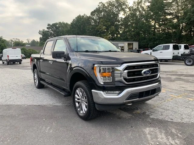 Used 2021 Agate Black Metallic Ford XLT image 2