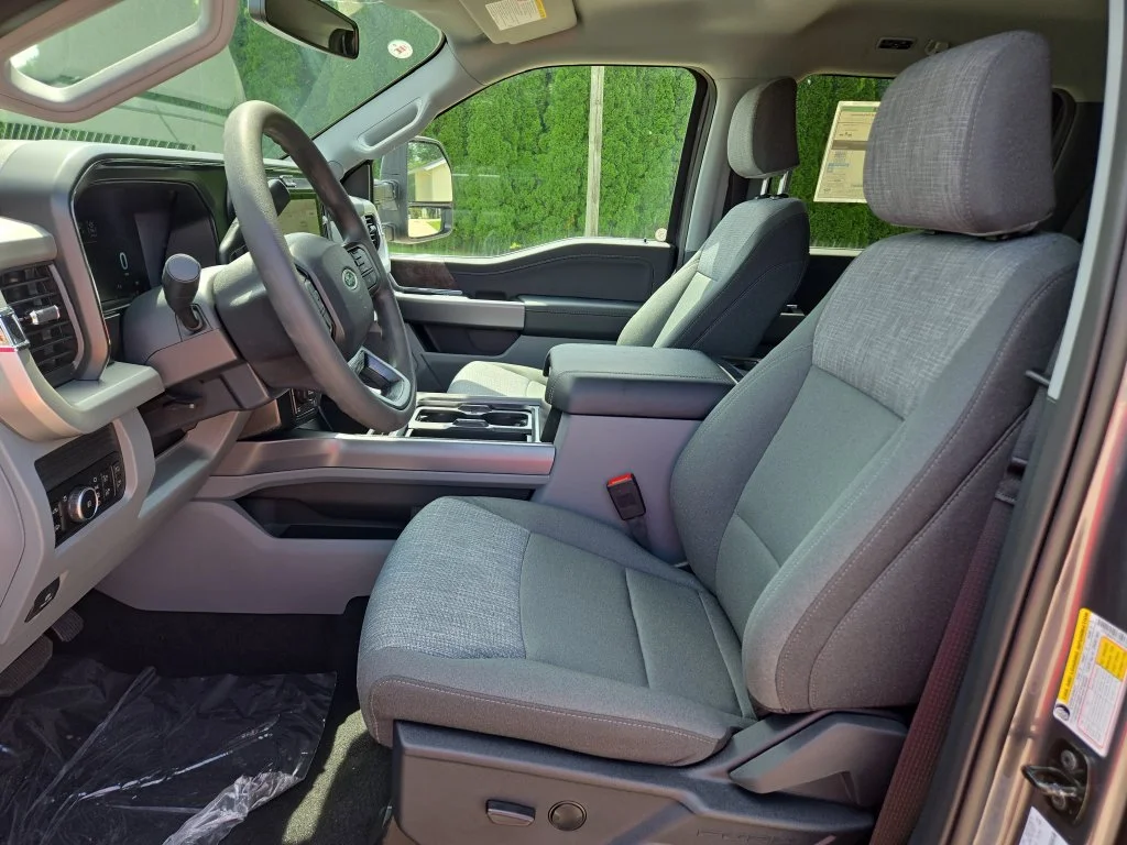 New 2026 Carbonized Gray Metallic Ford F-250® XLT image 9