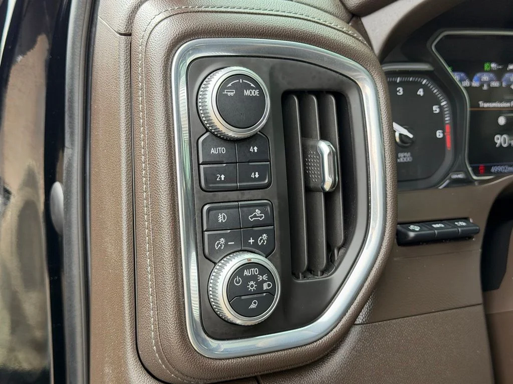 Used 2020 Black GMC Denali image 24