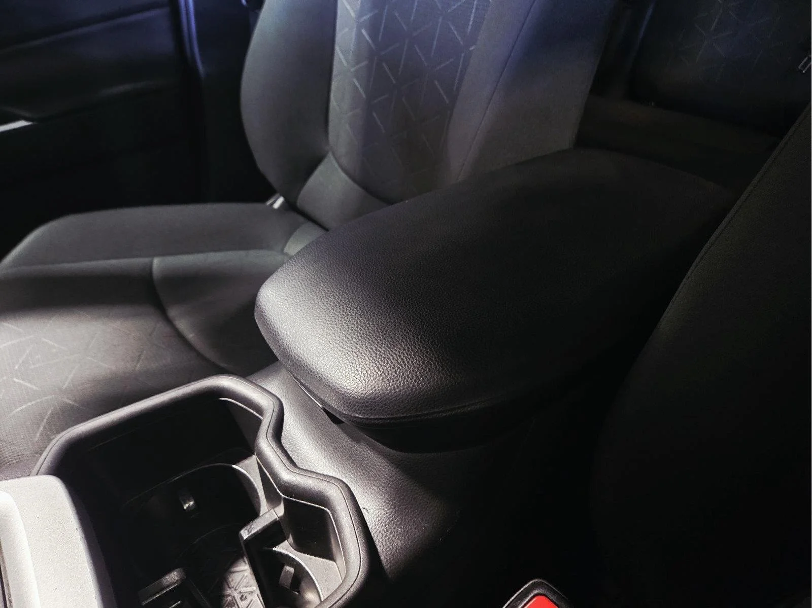 Used 2022 Midnight Black Metallic Toyota Hybrid XLE image 20