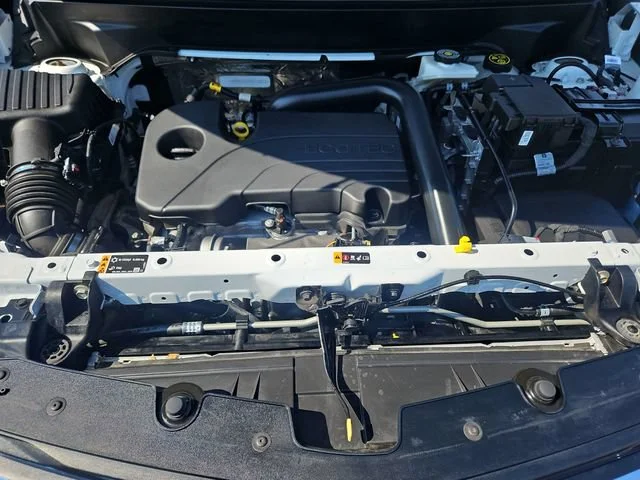 Used 2024 Summit White Chevrolet LT image 21
