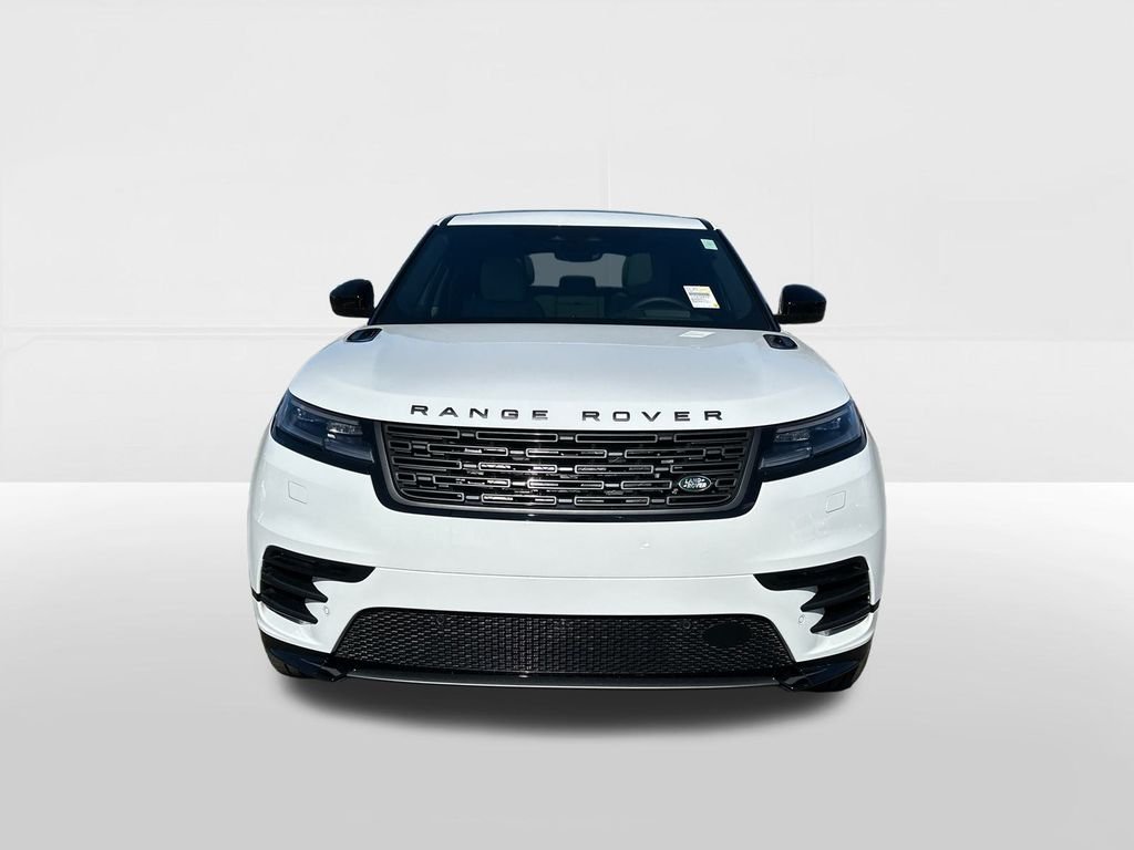 Used 2026 White Land Rover Dynamic SE image 6