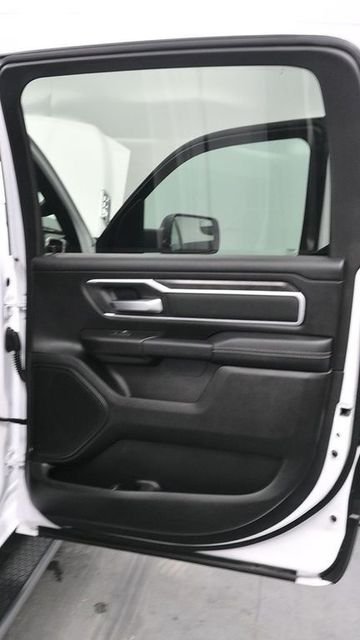 Used 2023 White Ram Big Horn/Lone Star image 13