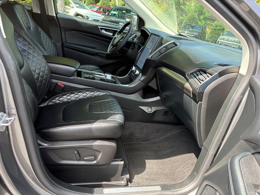 2024 Ford Edge Titanium - Photo 16
