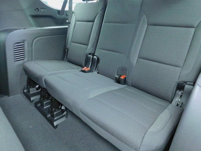 2026 Chevrolet Suburban LS - Photo 22