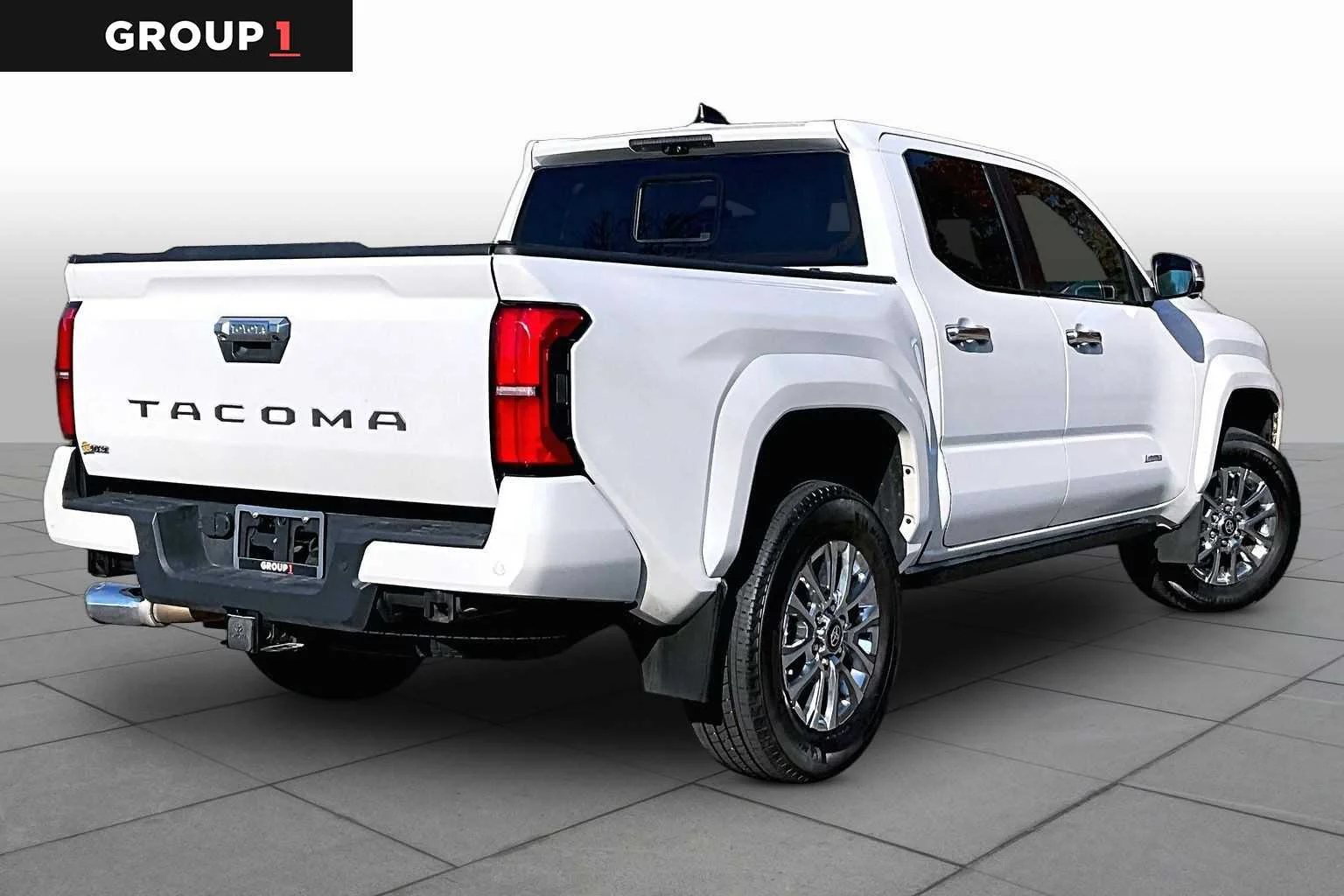 Certified Used 2024 Wind Chill Pearl Toyota Limited image 12