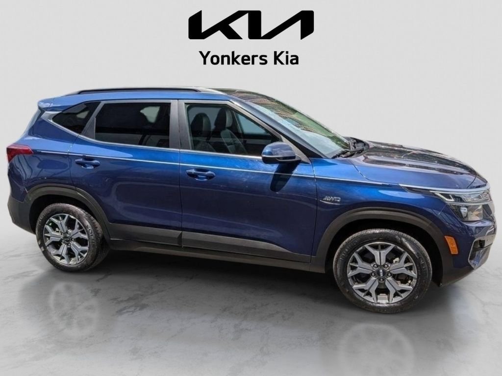Used 2021 Blue Kia EX image 5