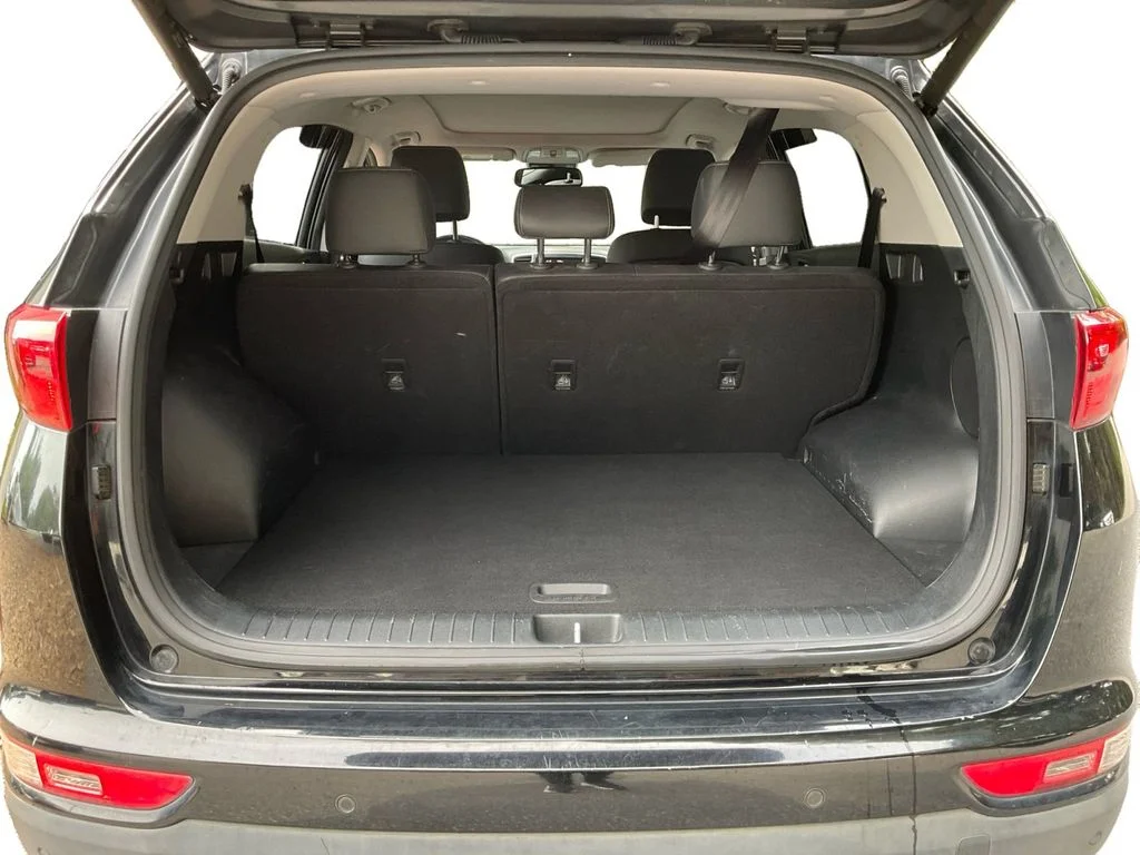 Used 2018 Red Kia EX image 12