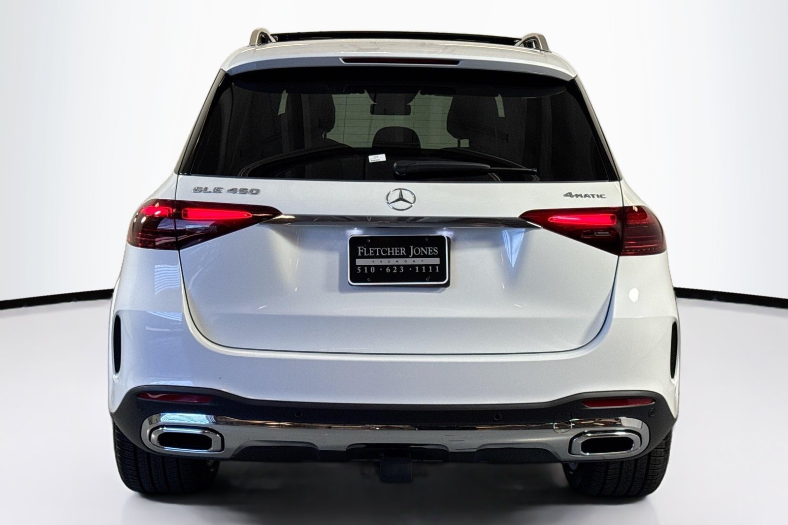 New 2026 MANUFAKTUR Moonlight White Metallic Mercedes-Benz GLE 450 image 6