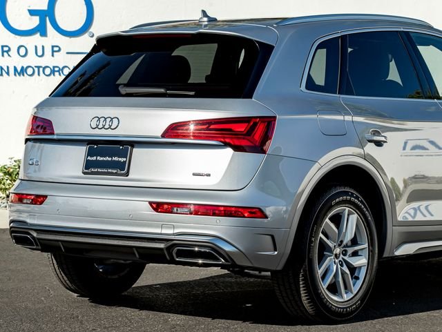 Used 2024 Florett Silver Metallic Audi 45 S line Premium image 8