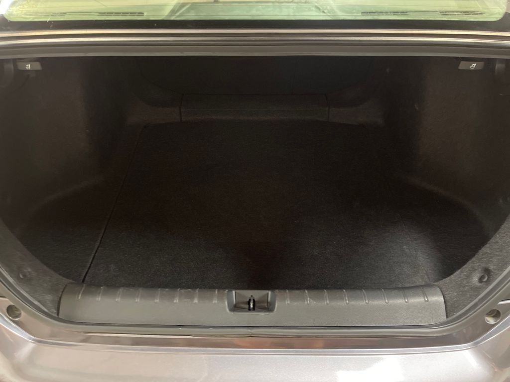 Used 2018  Honda EX-T image 21