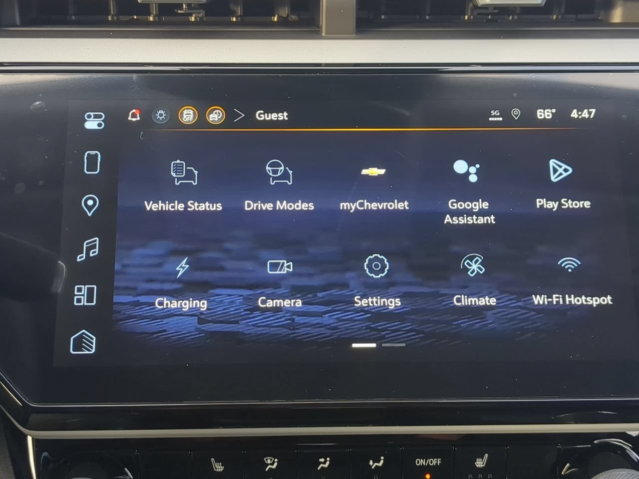 2027 Chevrolet Bolt LT - Photo 13