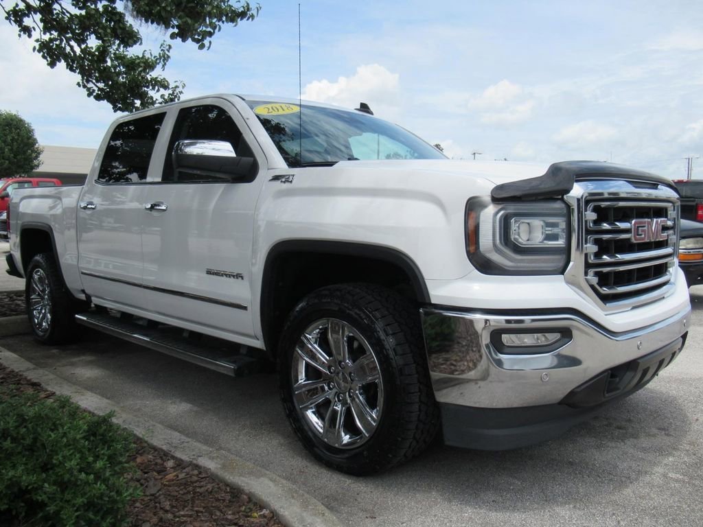 2018 GMC Sierra 4WD Crew Cab Short Box SLT's photo