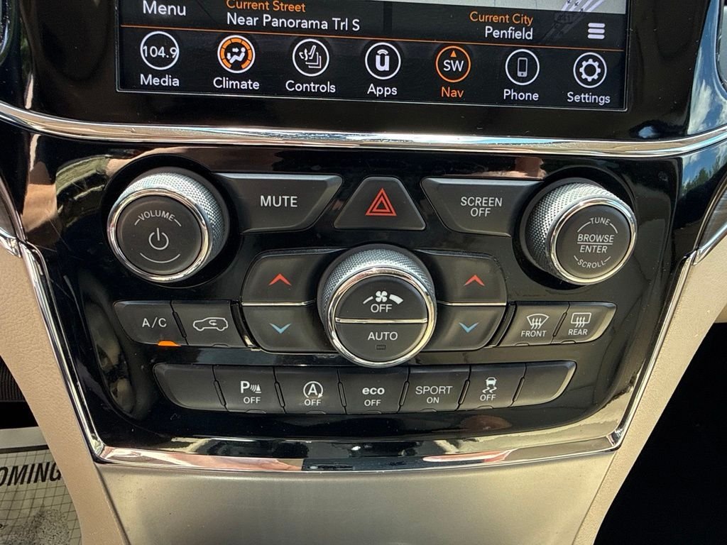 Used 2020 White Jeep Limited image 32