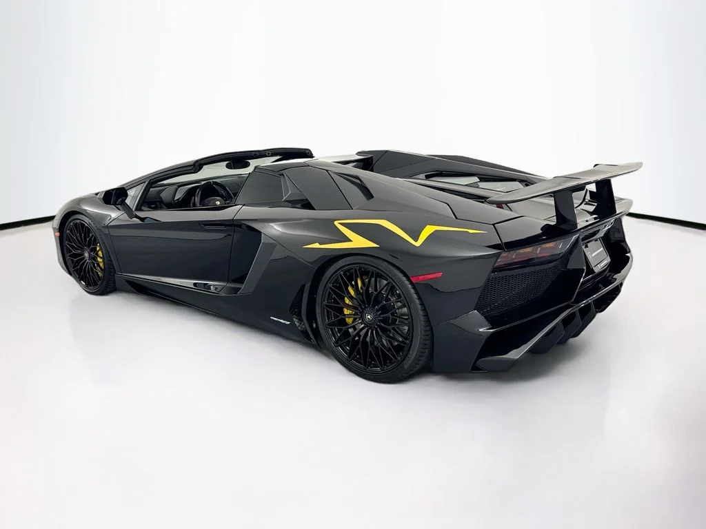 2017 Lamborghini Aventador Superveloce - Photo 7