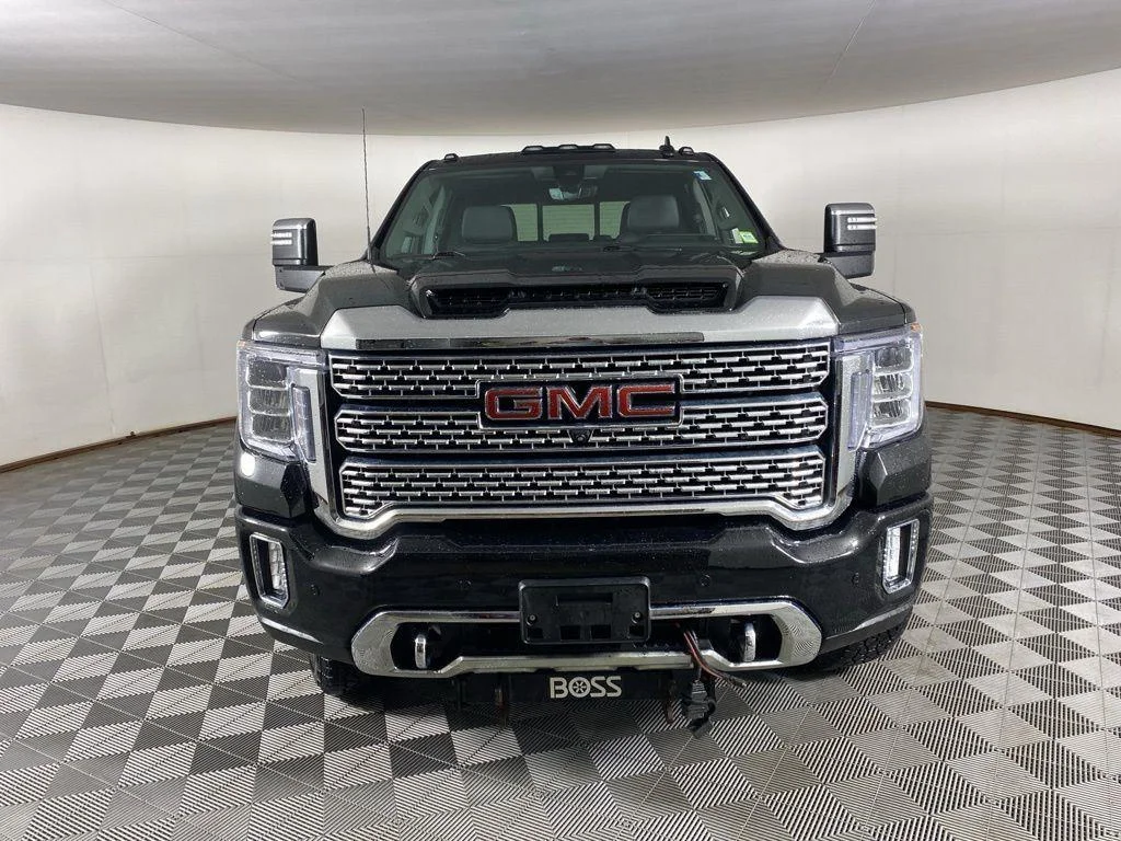 Used 2023 Ebony Twilight Metallic GMC Denali image 2