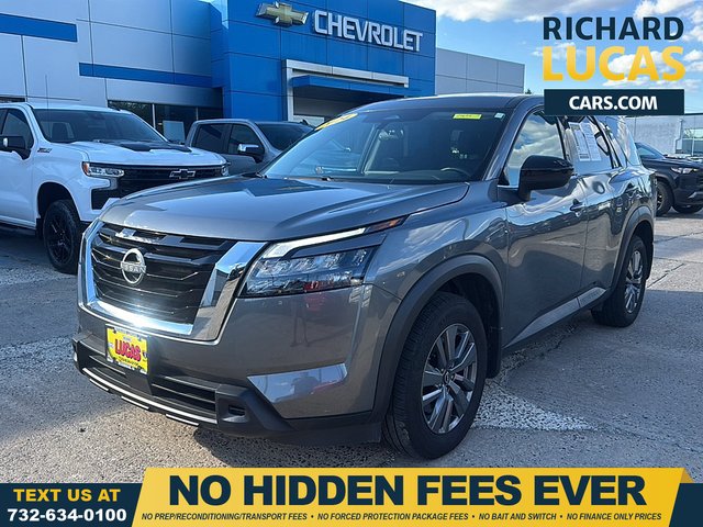 2024 Nissan Pathfinder S