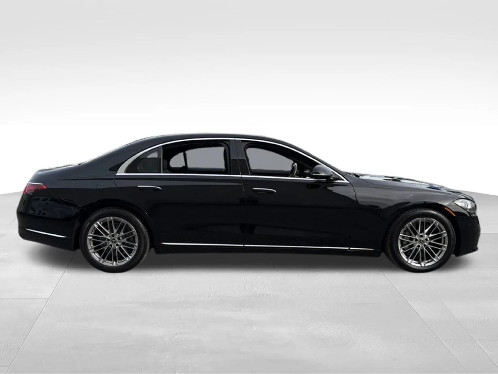 Used 2022 Black Mercedes-Benz S 580 image 11