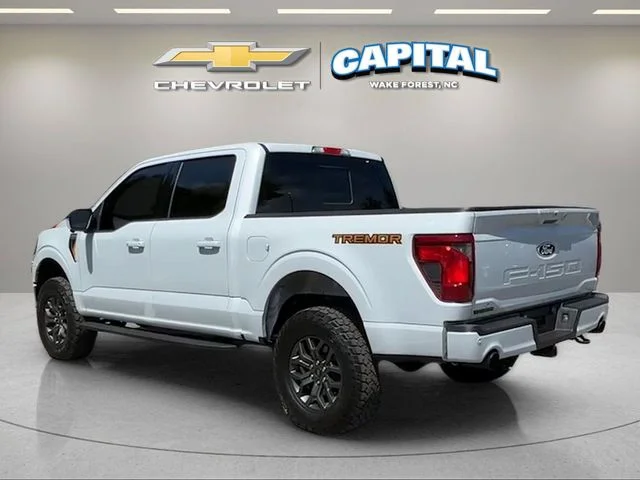 Used 2025 White Ford Tremor image 3