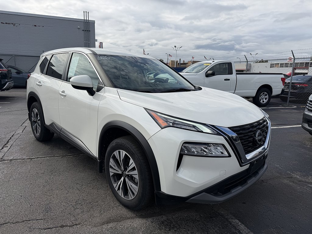 Used 2023 Pearl White TriCoat Nissan SV image 7