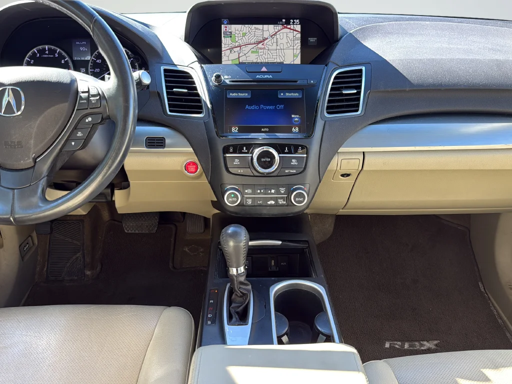 Used 2017  Acura Technology Package image 20