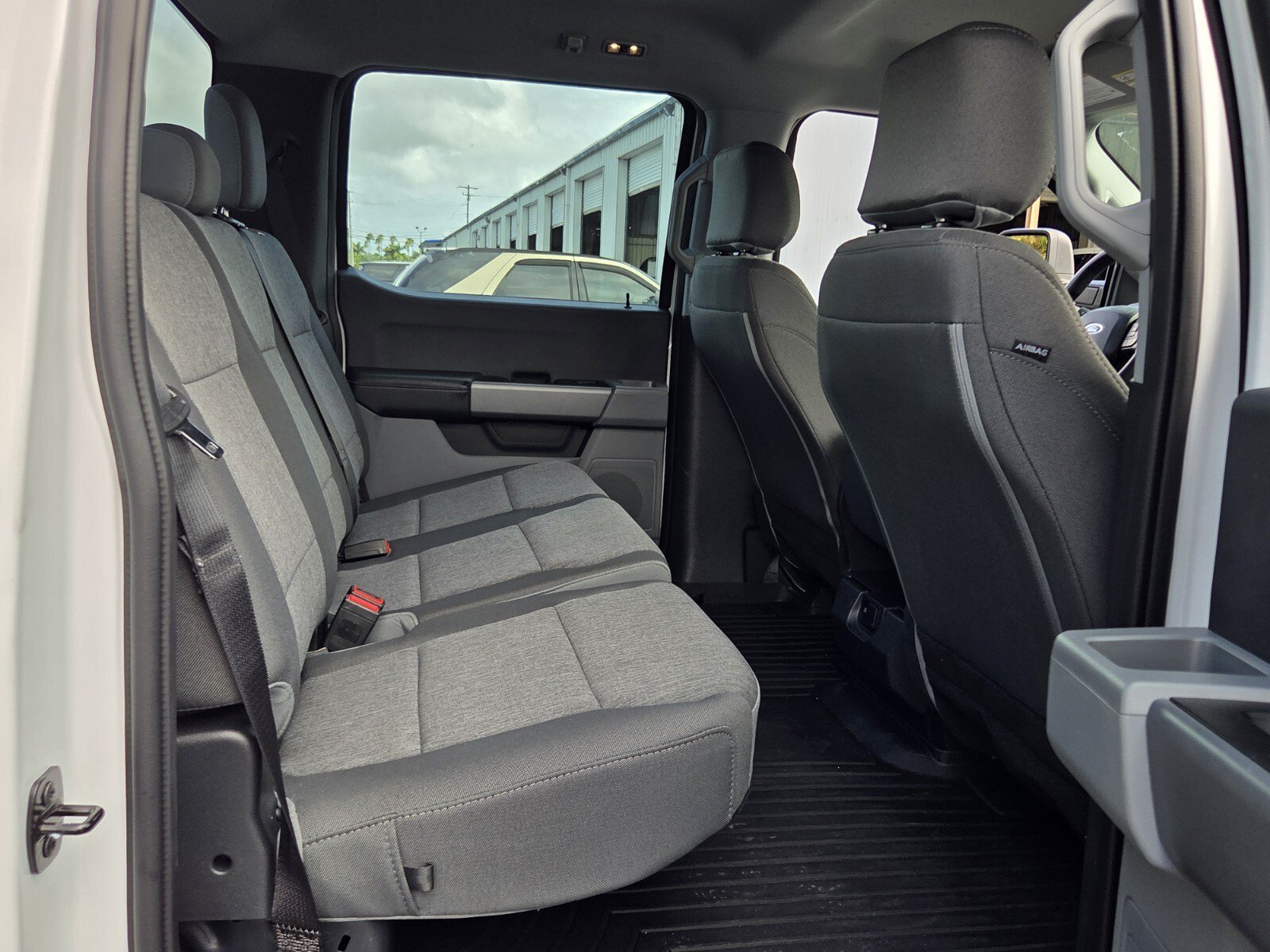 Used 2024 Oxford White Ford XL image 14