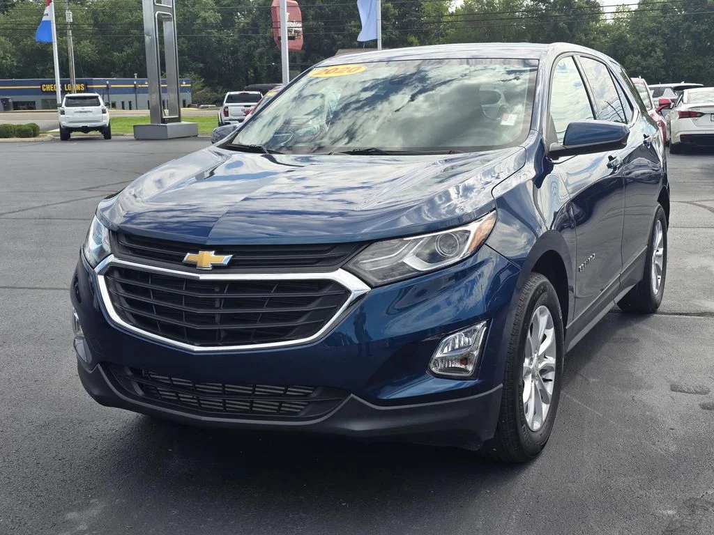 Used 2020 PACIFIC BLUE METALLIC Chevrolet LT image 3