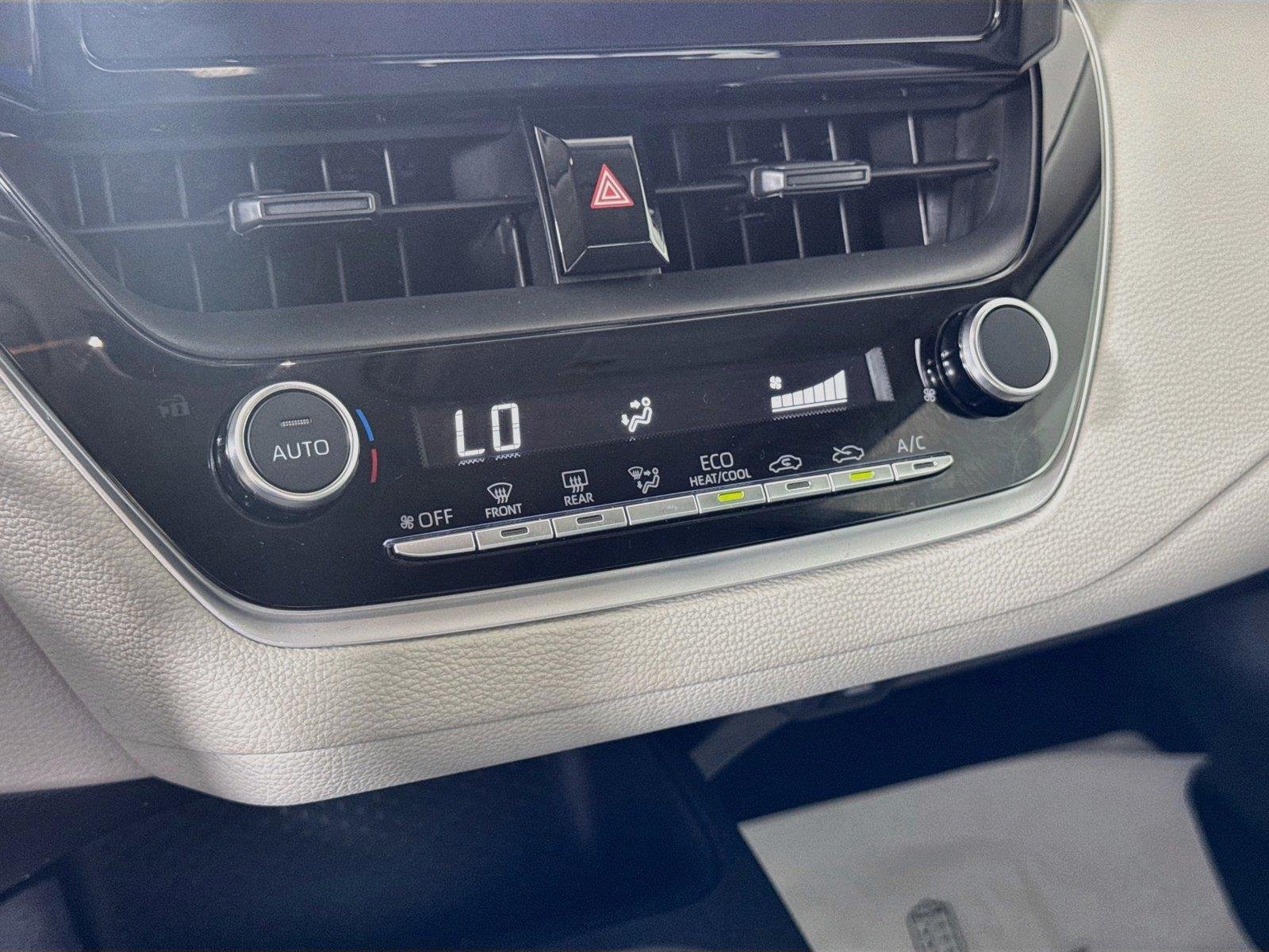 Used 2025 Ice Cap Toyota LE image 15