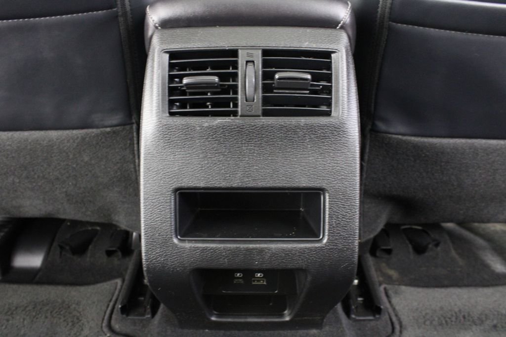 Used 2024 Red Mitsubishi SE image 17