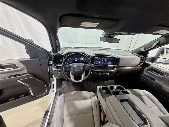 Used 2024 Summit White GMC SLE image 19