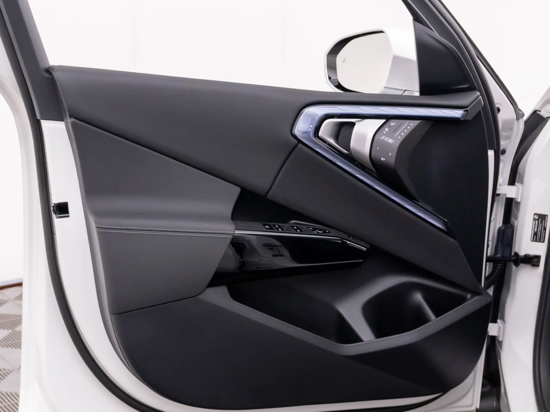 New 2026 White BMW 30 xDrive image 14