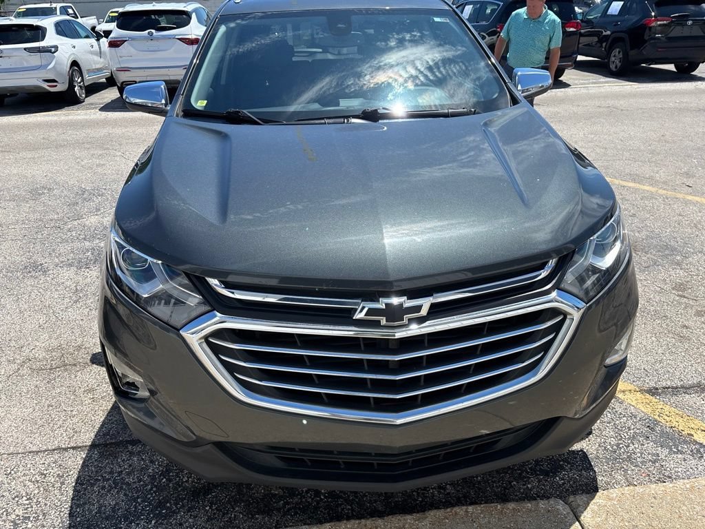 Used 2020 NIGHTFALL GRAY METALLIC Chevrolet Premier image 11