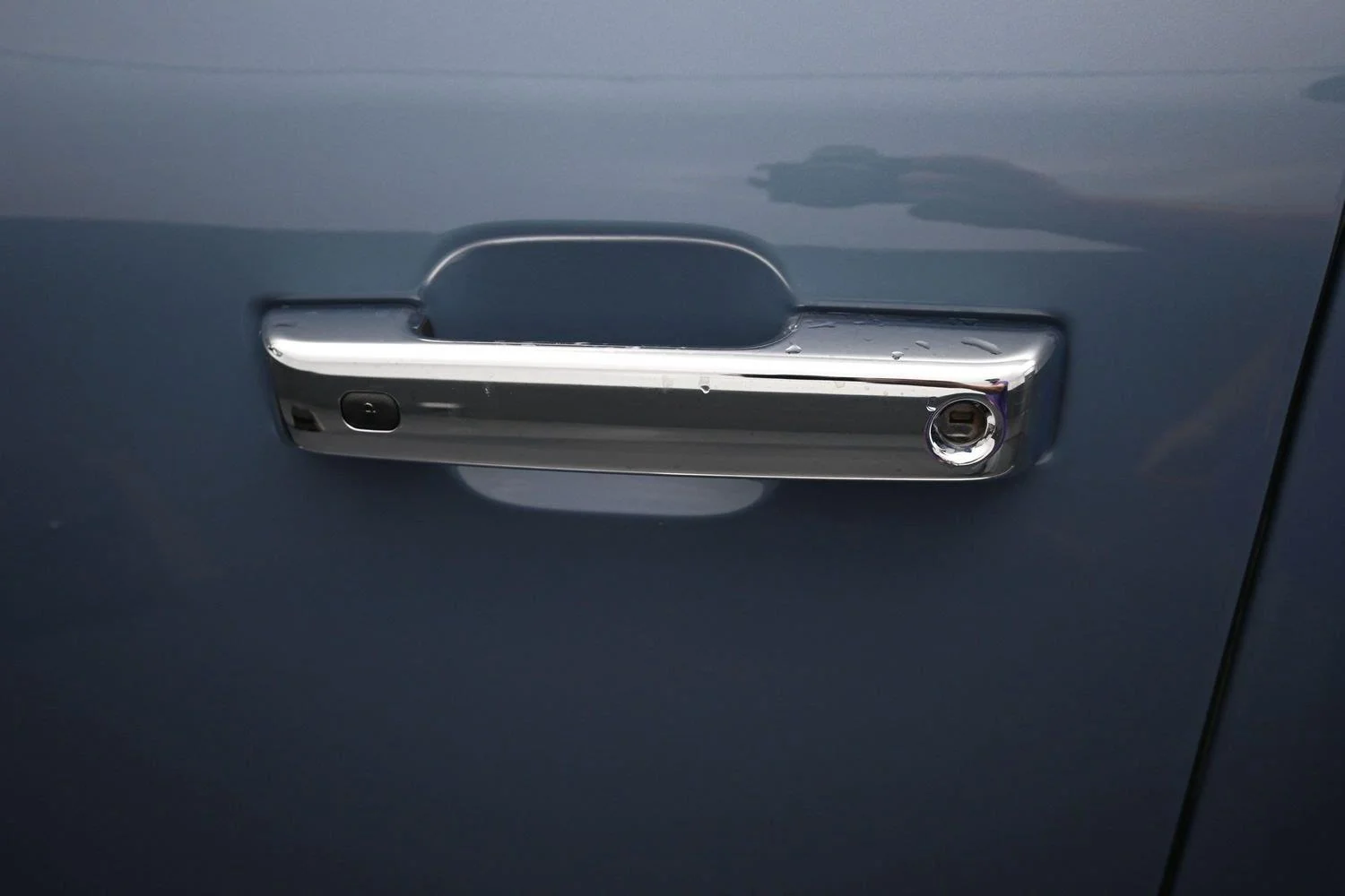 Used 2023 Azure Gray Metallic Tri-Coat Ford LARIAT image 21