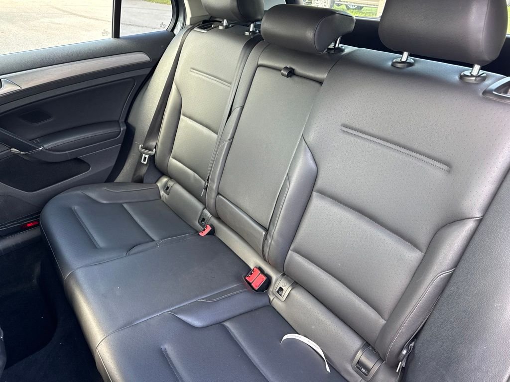 Used 2015 Gray Volkswagen TDI S 4-Door image 11