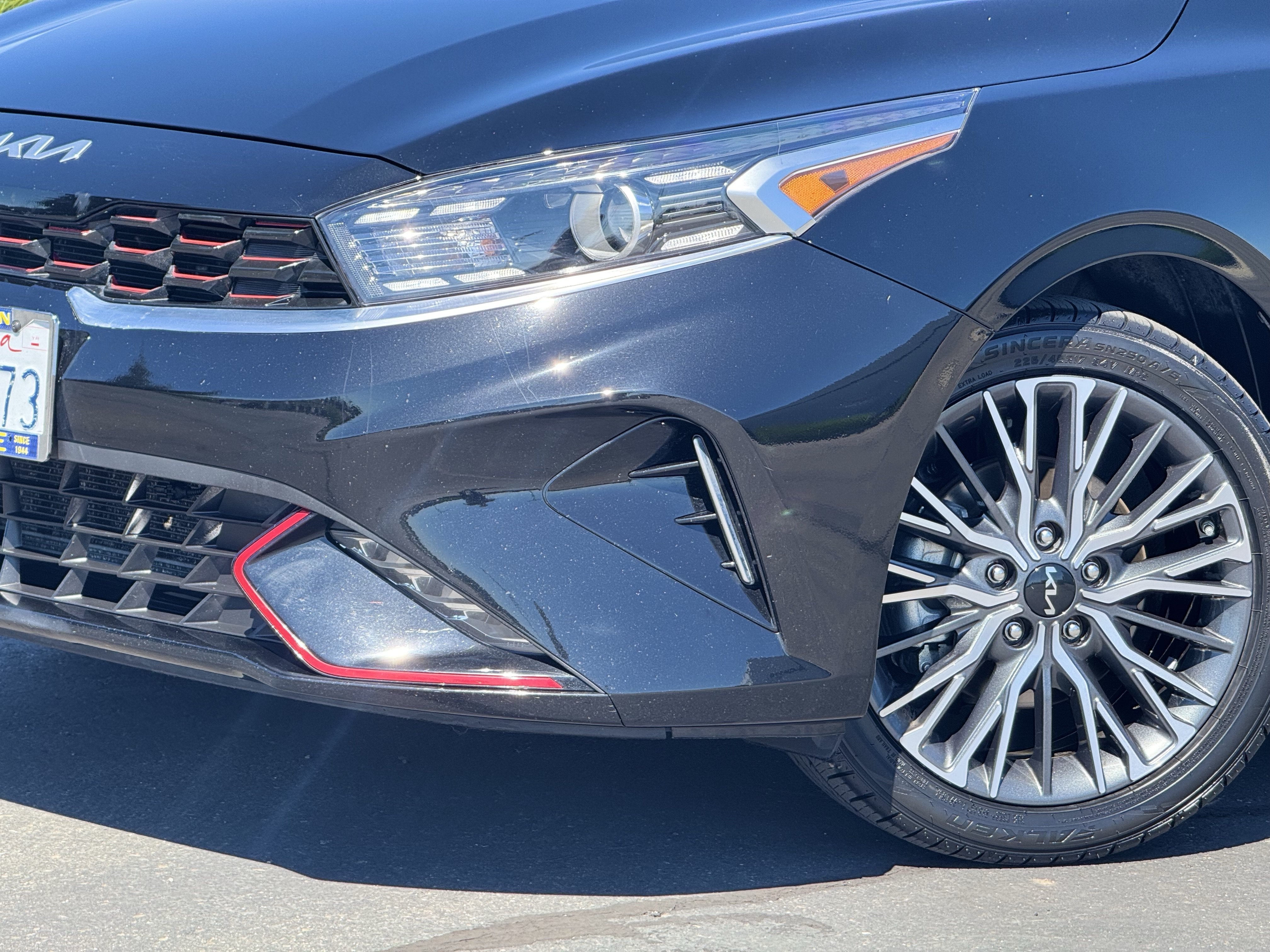 2023 Kia Forte GT-Line - Photo 3