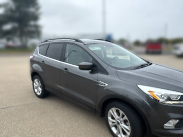 Used 2017 Silver Ford SE image 3
