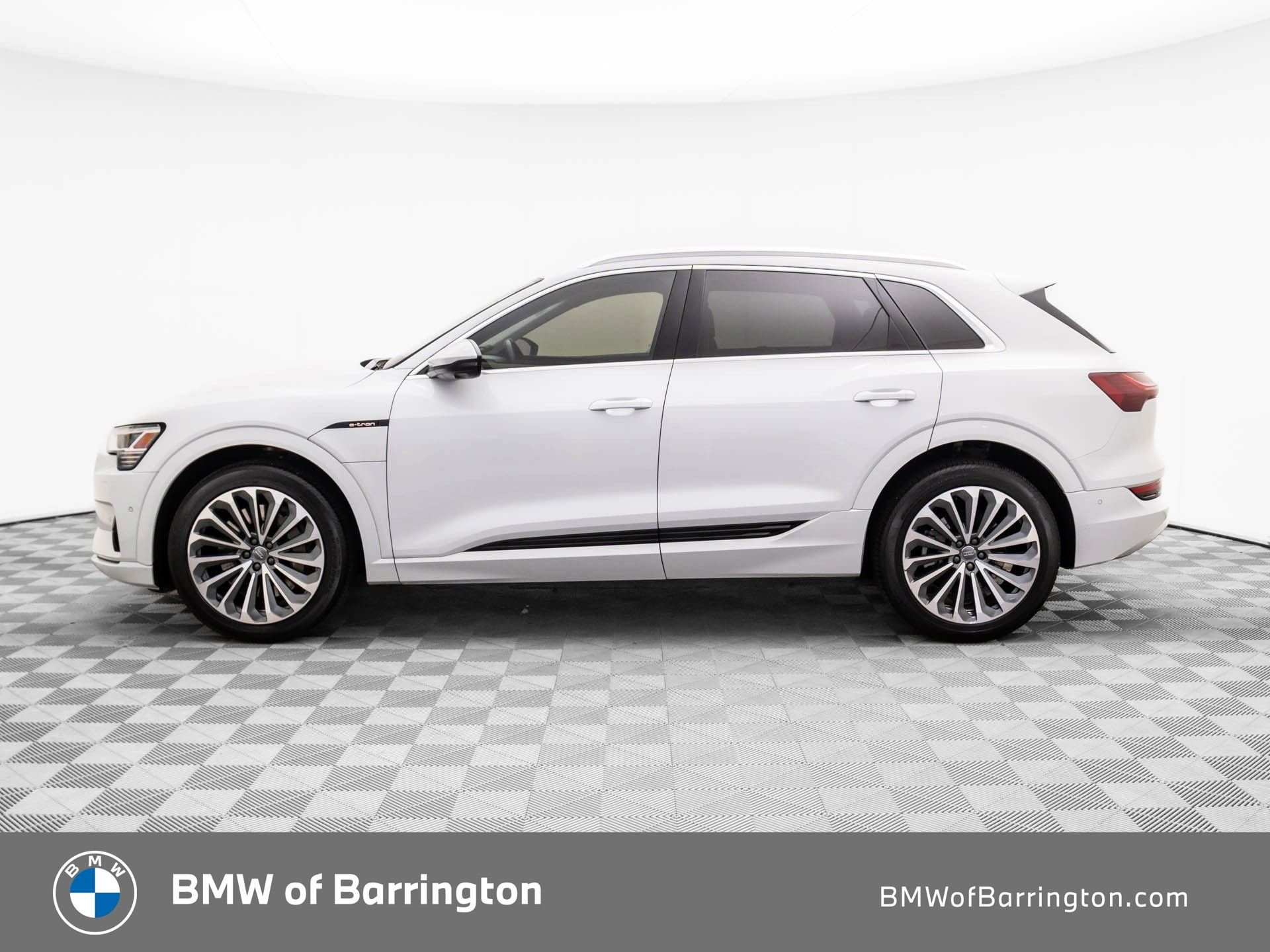 Used 2019 Audi e-tron Prestige with VIN WA1VABGE6KB009237 for sale in Barrington, IL