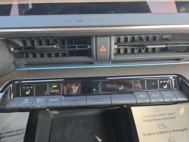 Used 2024  Toyota XLE image 17