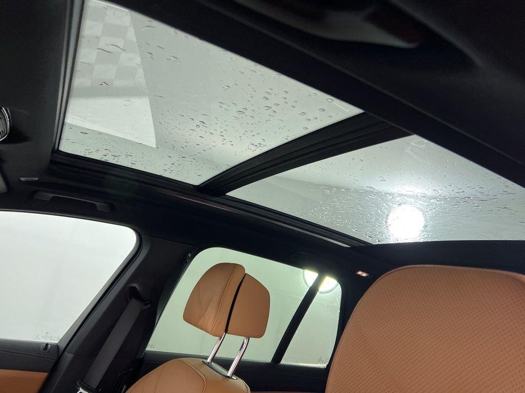 2026 BMW X5 50e - Photo 9