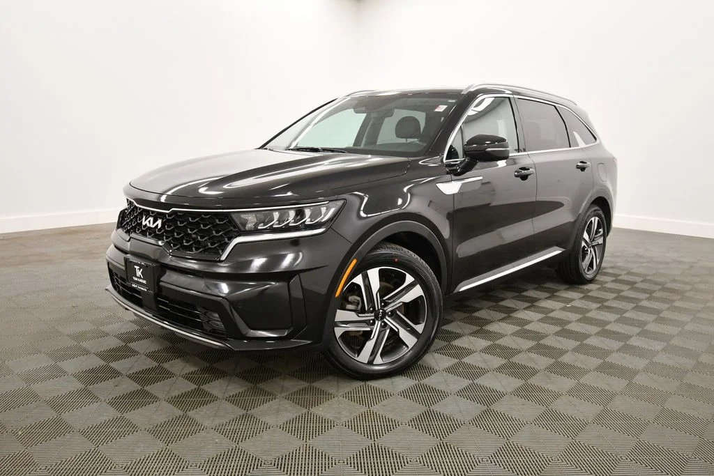 Certified 2023 Kia Sorento EX Hybrid with VIN KNDRHDLG7P5168781 for sale in Rochester, Minnesota