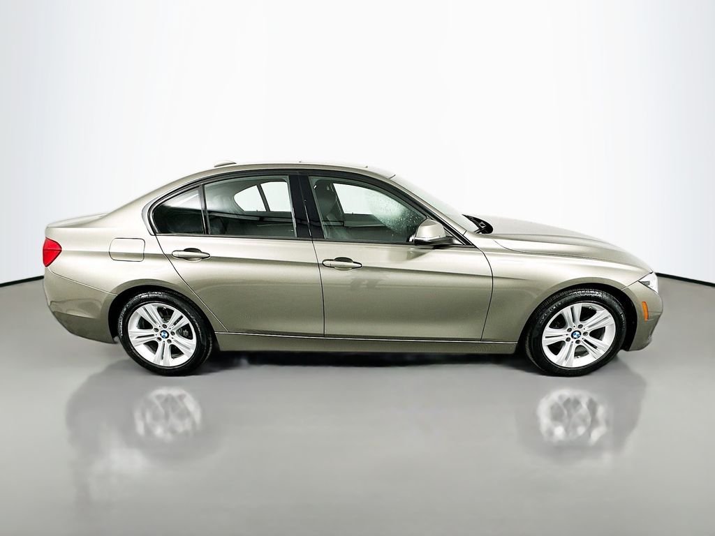 Used 2016 Silver BMW 328i image 4